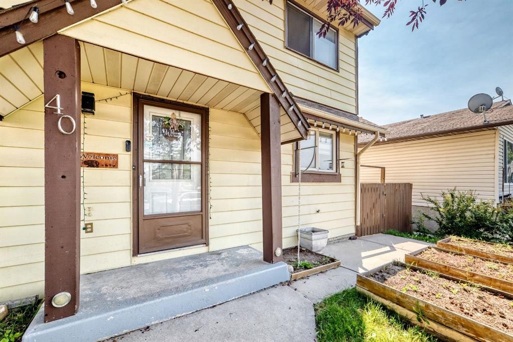 40 Falconridge Close Ne, Calgary, AB