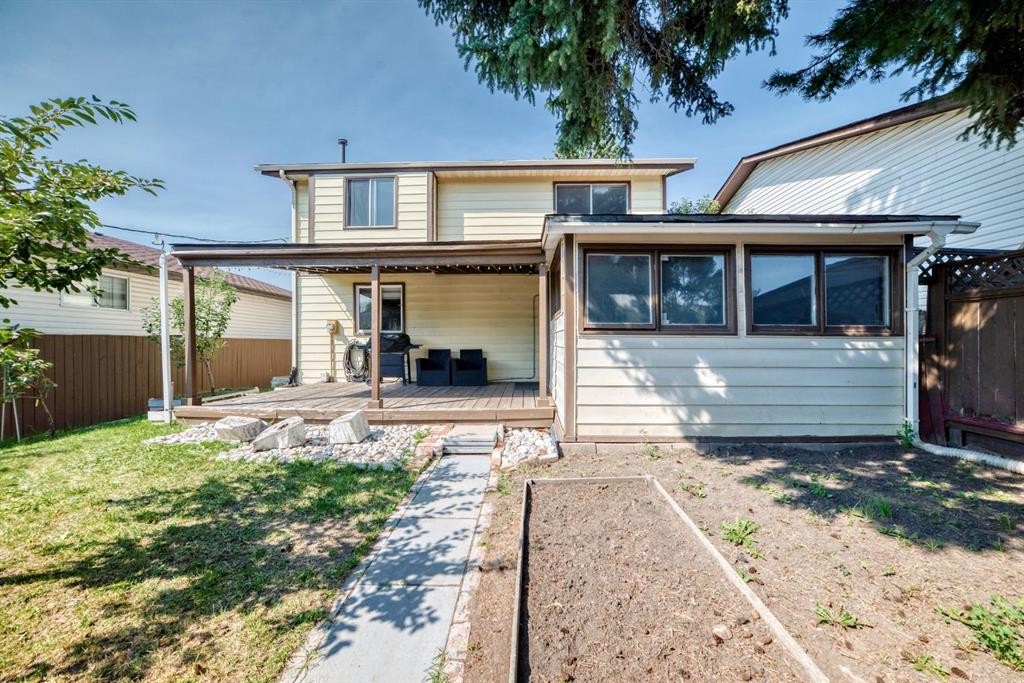 40 Falconridge Close Ne, Calgary, AB