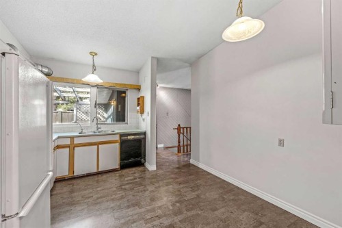 10607 Maplecreek Drive Se, Calgary, AB 