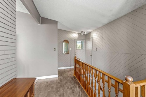 10607 Maplecreek Drive Se, Calgary, AB 