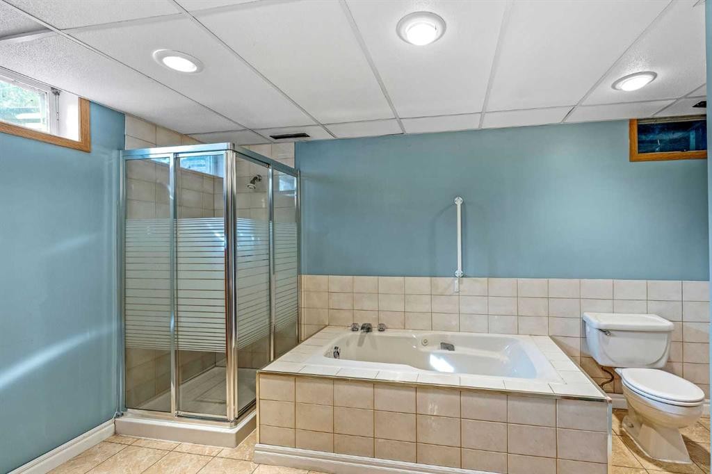 10607 Maplecreek Drive Se, Calgary, AB