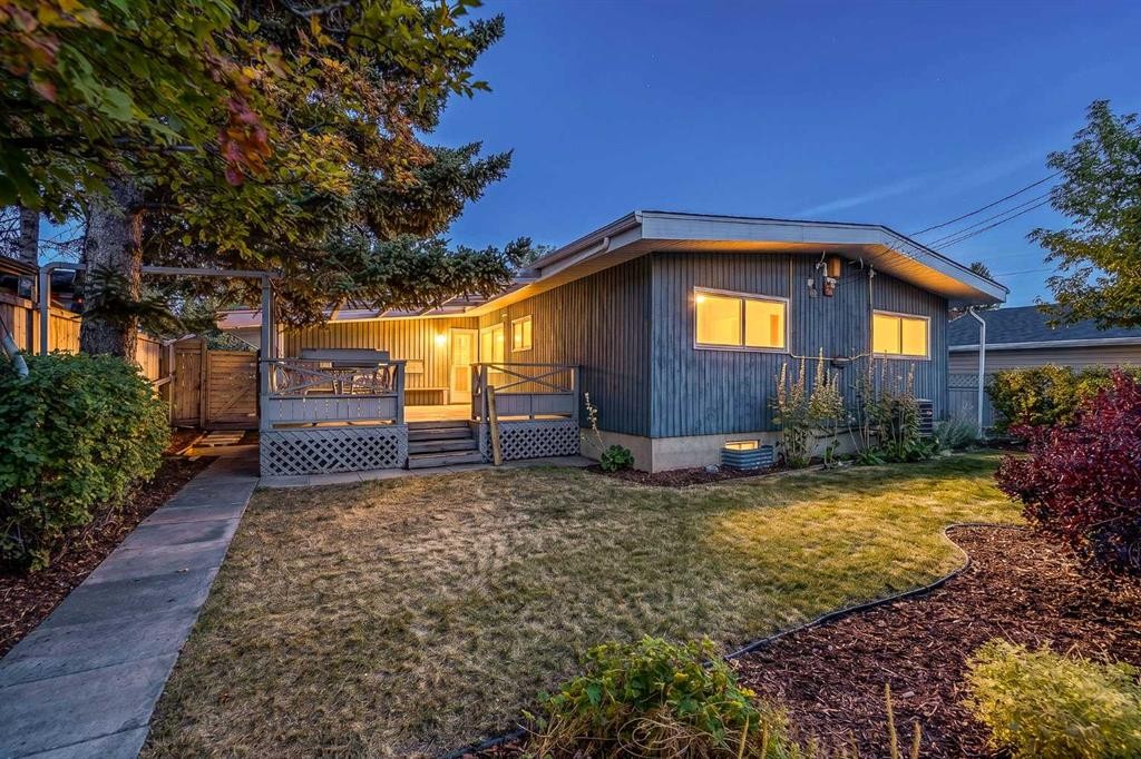 10607 Maplecreek Drive Se, Calgary, AB