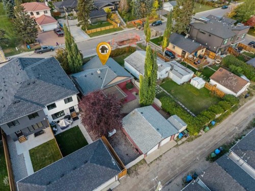 8515 48 Avenue Nw, Calgary, AB 