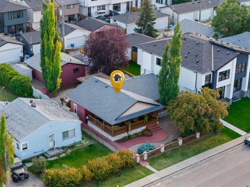 8515 48 Avenue Nw, Calgary, AB 