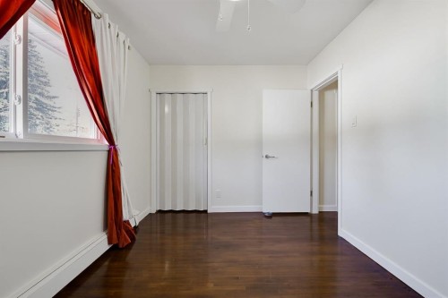704 75 Avenue Sw, Calgary, AB 