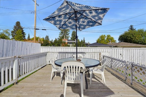 704 75 Avenue Sw, Calgary, AB 