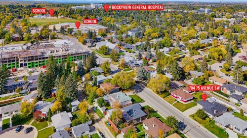 704 75 Avenue Sw, Calgary, AB 