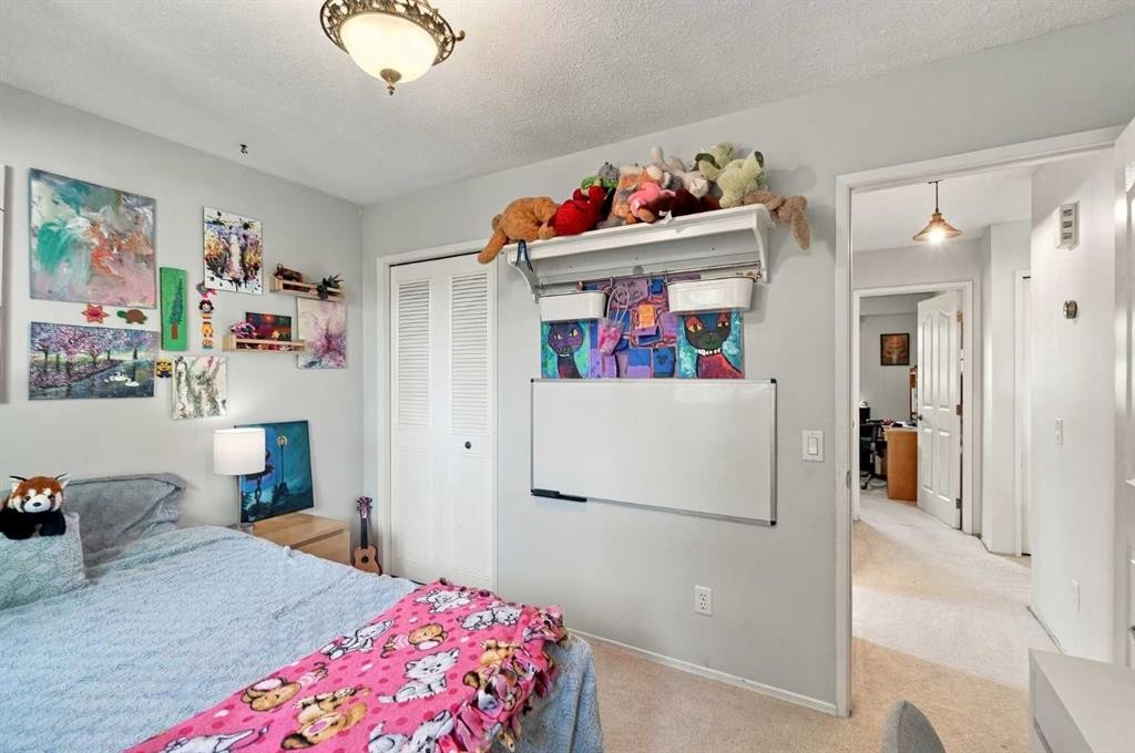 256 Silverview Way Nw, Calgary, AB