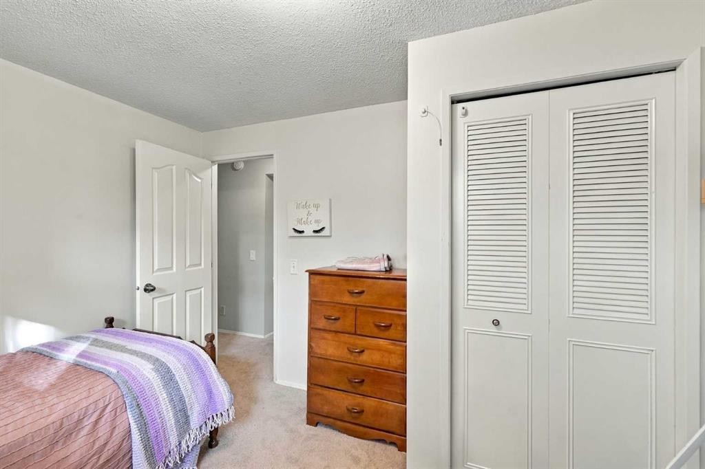 256 Silverview Way Nw, Calgary, AB