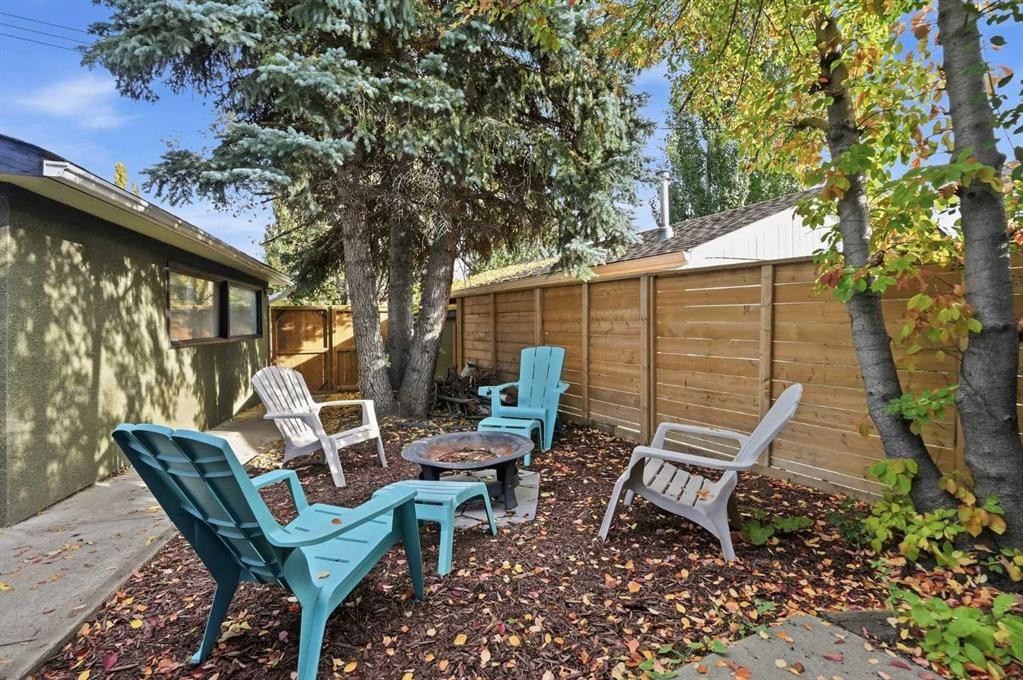 256 Silverview Way Nw, Calgary, AB