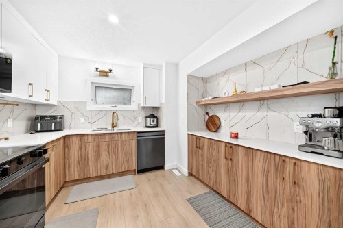 5824 22 Avenue Ne, Calgary, AB 