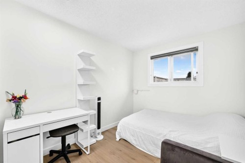 5824 22 Avenue Ne, Calgary, AB 