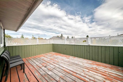 5824 22 Avenue Ne, Calgary, AB 