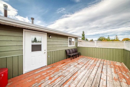 5824 22 Avenue Ne, Calgary, AB 