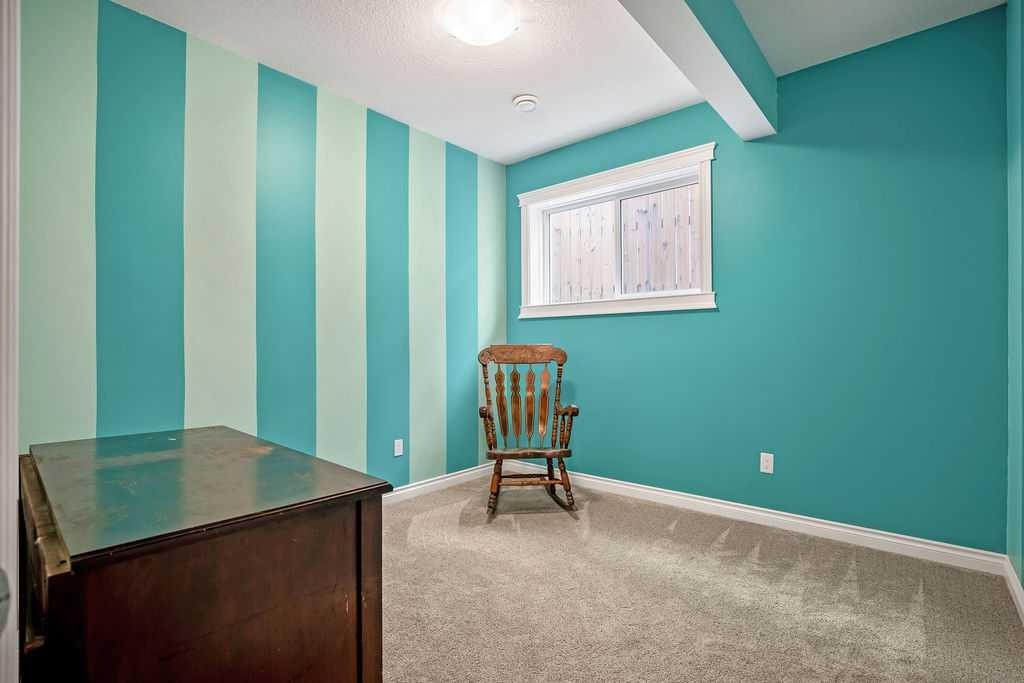 2006 30 Avenue, Nanton, AB