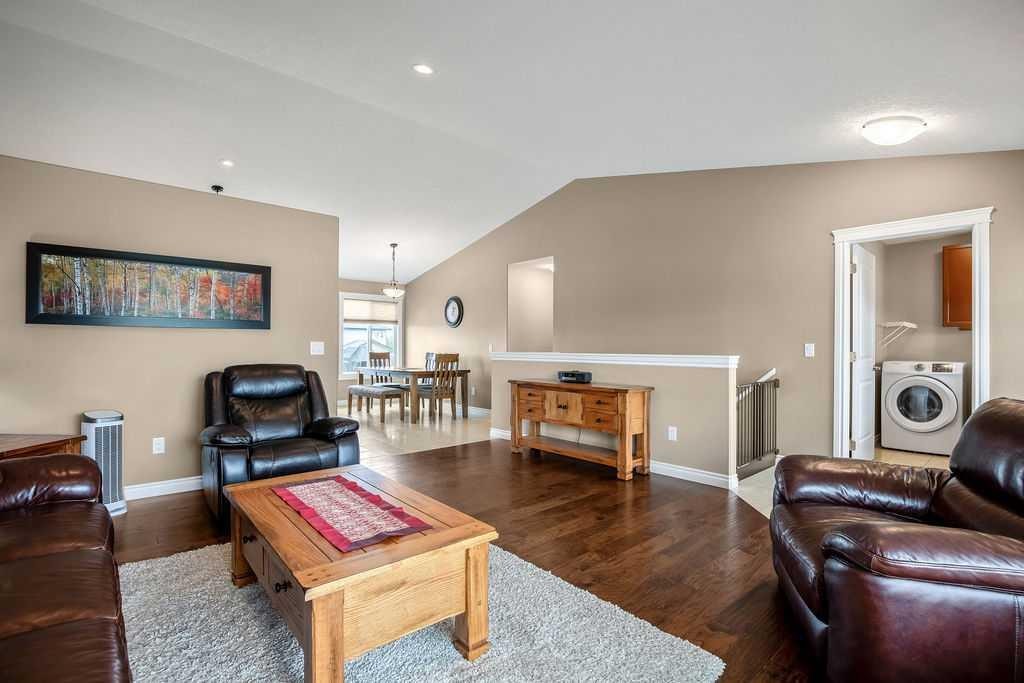 2006 30 Avenue, Nanton, AB