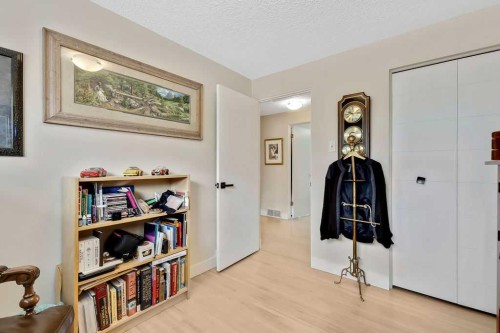 10411 Maplecreek Drive Se, Calgary, AB 