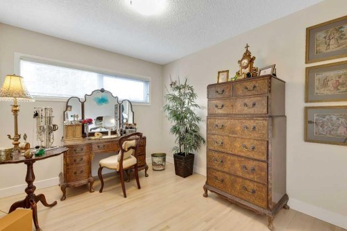 10411 Maplecreek Drive Se, Calgary, AB 