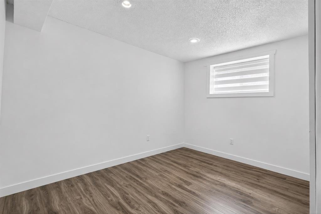 128 Castledale Crescent Ne, Calgary, AB