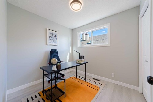 133 Berwick Drive Nw, Calgary, AB 