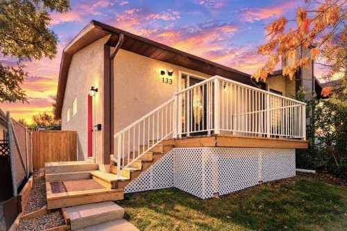 133 Berwick Drive Nw, Calgary, AB 