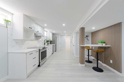133 Berwick Drive Nw, Calgary, AB 