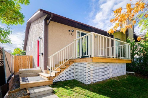 133 Berwick Drive Nw, Calgary, AB 