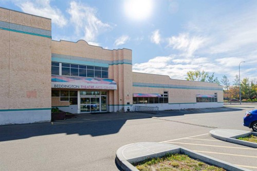 133 Berwick Drive Nw, Calgary, AB 