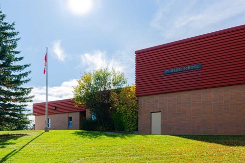 133 Berwick Drive Nw, Calgary, AB 