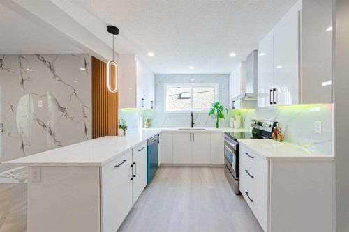 133 Berwick Drive Nw, Calgary, AB 