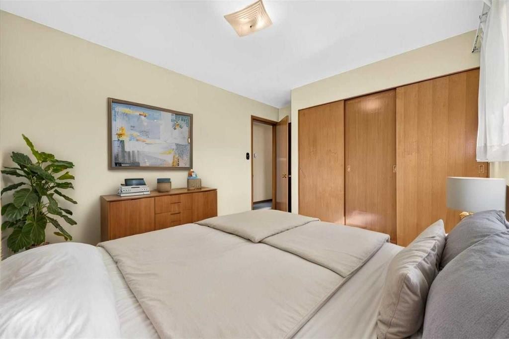 5007 14A Street Sw, Calgary, AB
