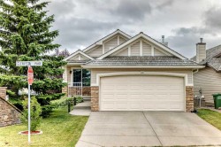 1 Glenvista Place Cochrane, AB T4C 2K2