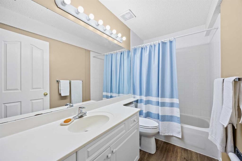 315 Rocky Ridge Bay Nw, Calgary, AB