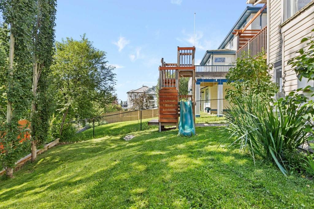 315 Rocky Ridge Bay Nw, Calgary, AB