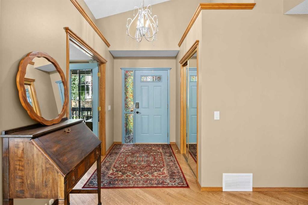 315 Rocky Ridge Bay Nw, Calgary, AB