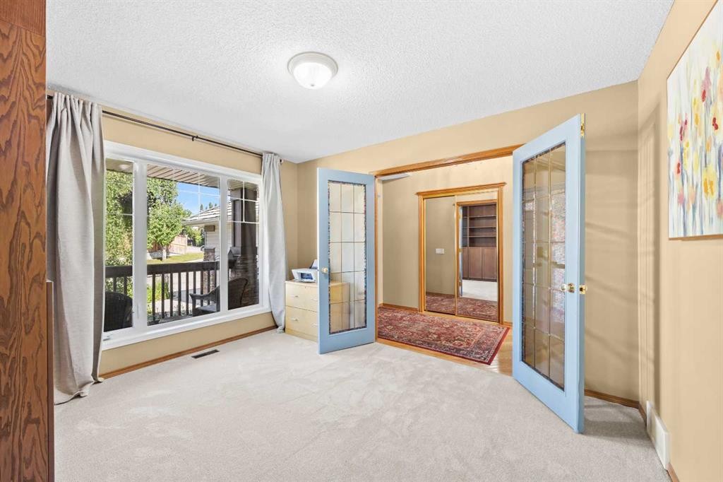 315 Rocky Ridge Bay Nw, Calgary, AB