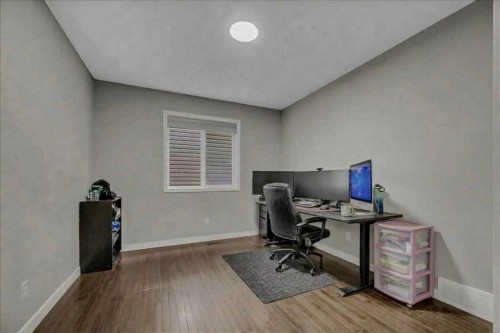 134 Autumn Close Se, Calgary, AB 