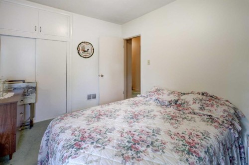 2119 Halifax Crescent Nw, Calgary, AB 