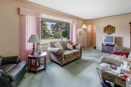 2119 Halifax Crescent Nw, Calgary, AB 