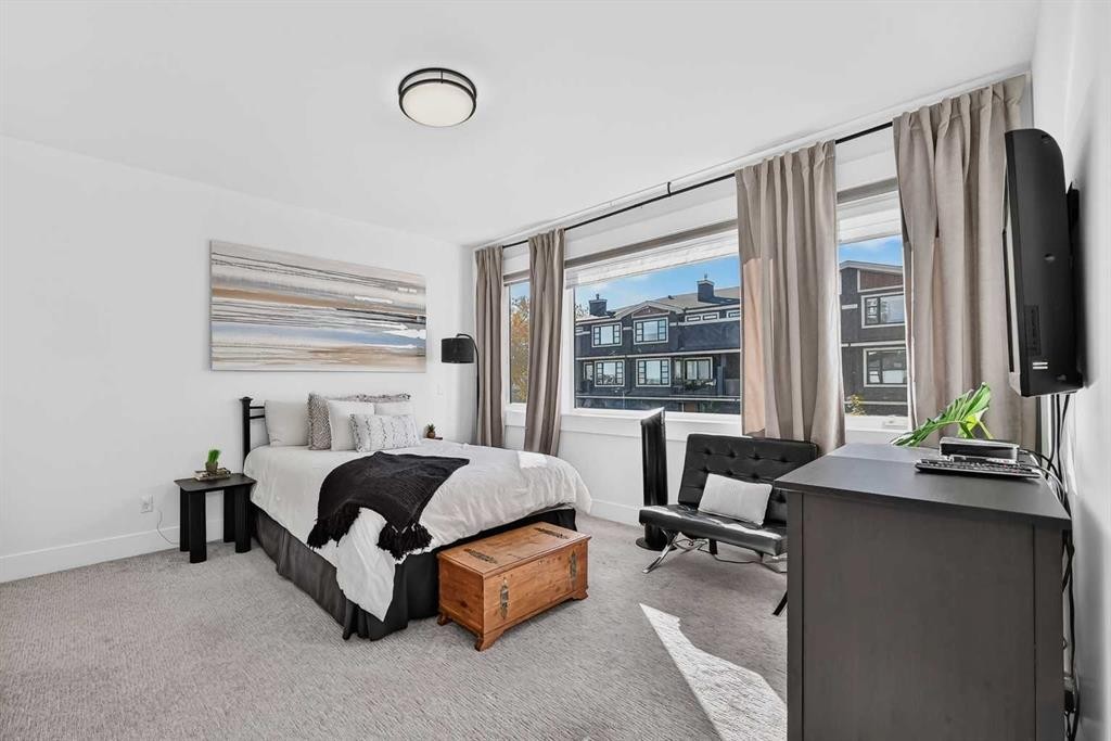 1-940 38 Street Sw, Calgary, AB