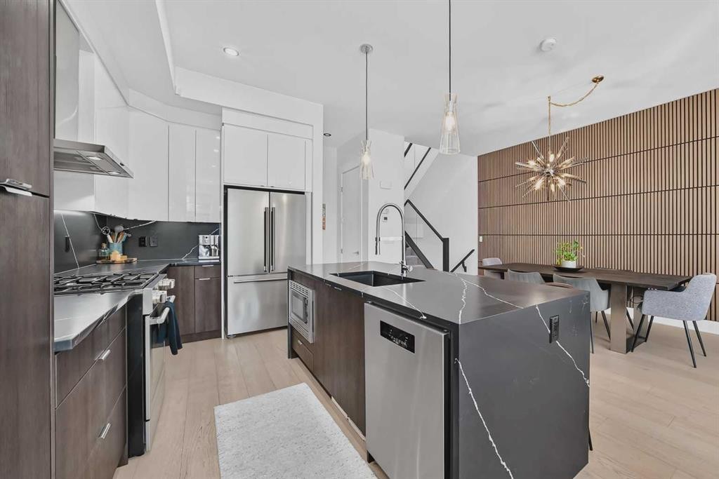 1-940 38 Street Sw, Calgary, AB