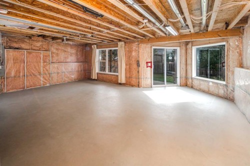 112 Everridge Drive Sw, Calgary, AB 