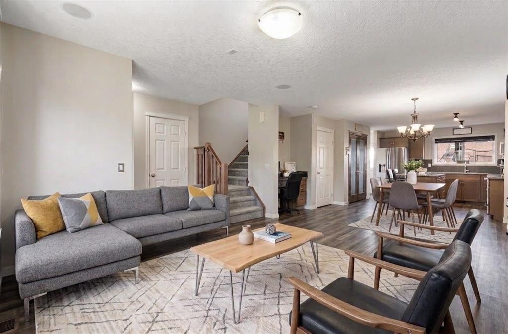 70 Walden Manor Se, Calgary, AB