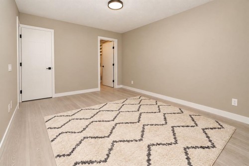 6827 Temple Drive Ne, Calgary, AB 