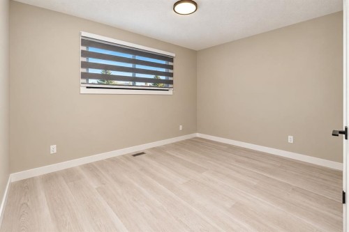 6827 Temple Drive Ne, Calgary, AB 