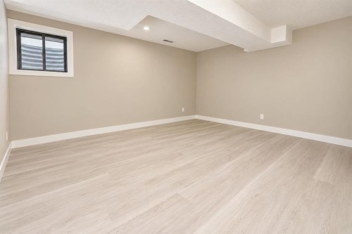 6827 Temple Drive Ne, Calgary, AB 
