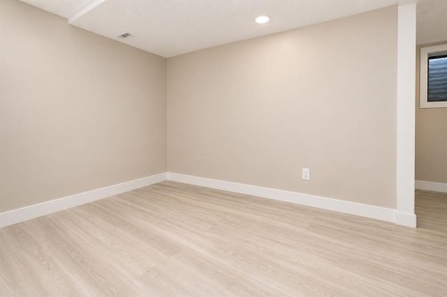 6827 Temple Drive Ne, Calgary, AB 