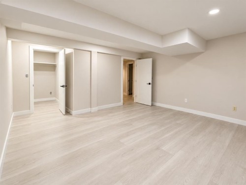 6827 Temple Drive Ne, Calgary, AB 