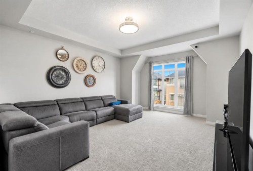 107 Masters Way Se, Calgary, AB 
