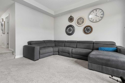 107 Masters Way Se, Calgary, AB 